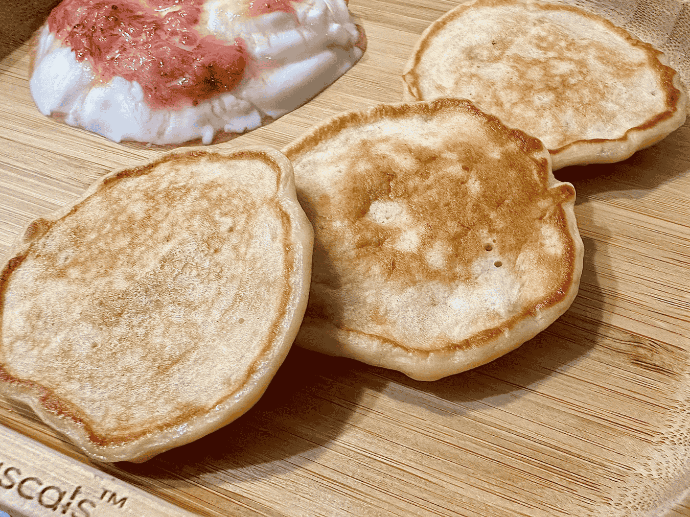 Easy Greek Yoghurt Banana Pancakes